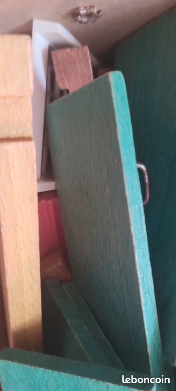 Baril carton vintage maison forrestiere numéro 4 rare et vintage
Construction bois en bois massif (image 9)
