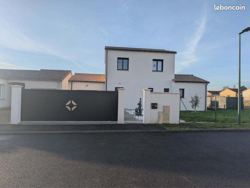Maison 5 pièces 107 m² · à Sèvres-Anxaumont · 107 m² · 1 175 €/mois