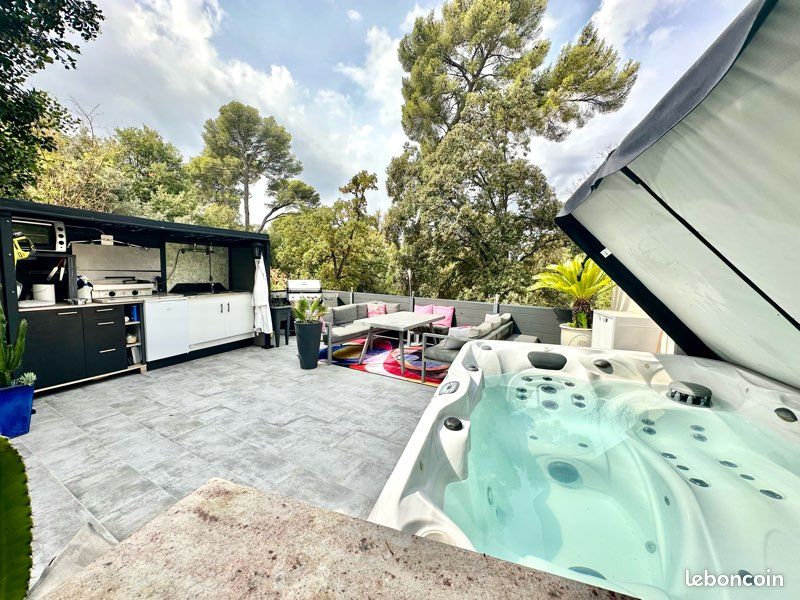Maison 95 m² · à Grasse · 95 m² · 550 000 €