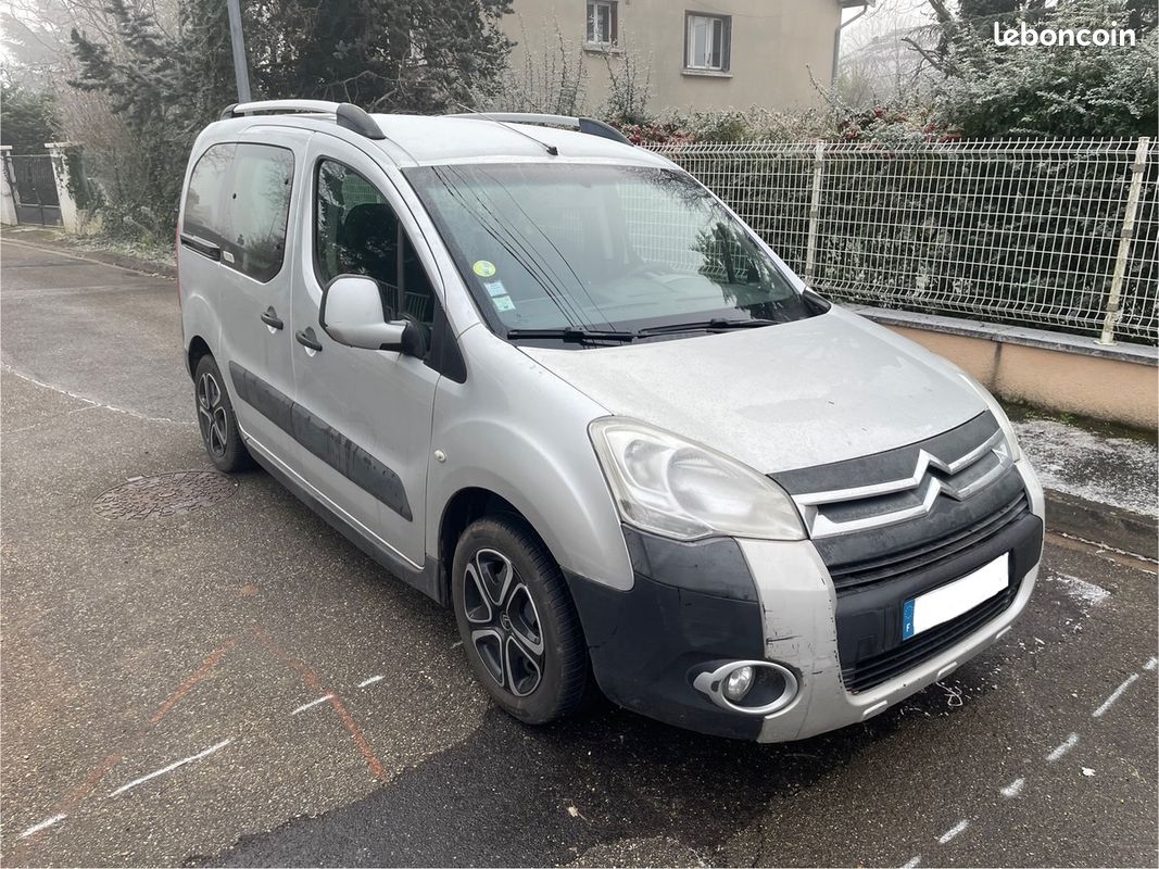 Citroën Berlingo 1.6 hdi 92cv version XTR 2012 clim TBE garantie possible (image 3)