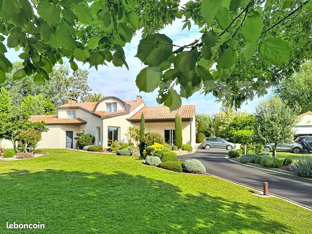 Maison 7 pièces 207 m² · à Oudon · 207 m² · 515 000 €
