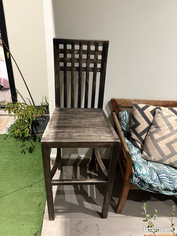 Chaise haute (image 1)