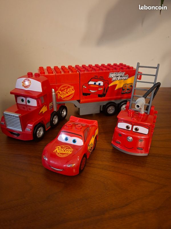 Vends GROS LOT LEGO Duplo Cars - Flash McQueen, Mack et Red (image 1)