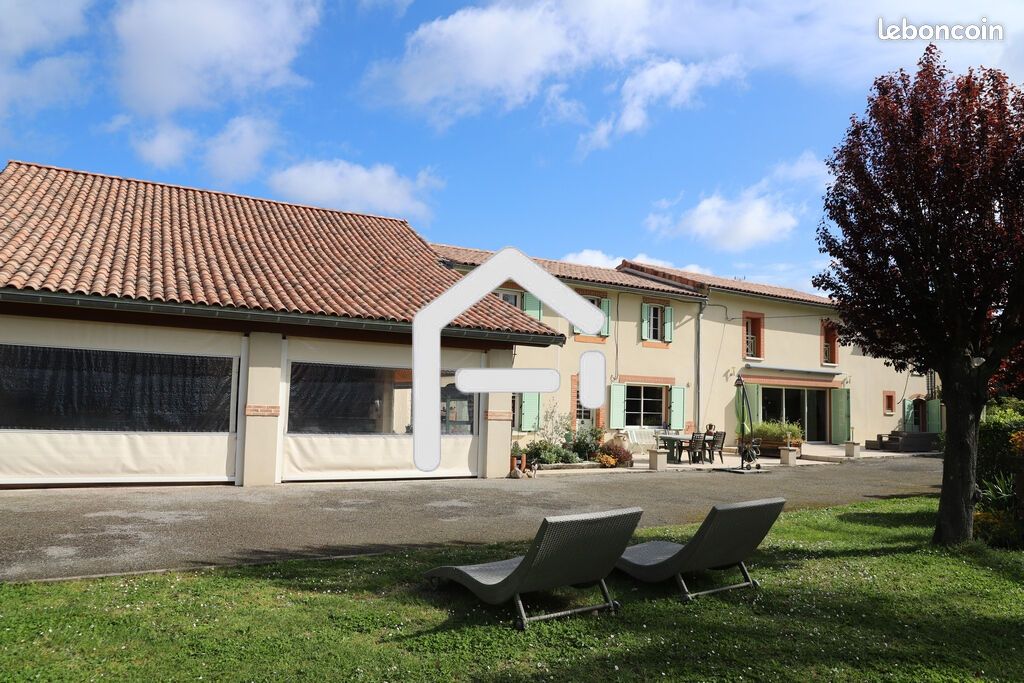 Maison 10 pièces 325 m² · à Pamiers · 325 m² · 480 000 €