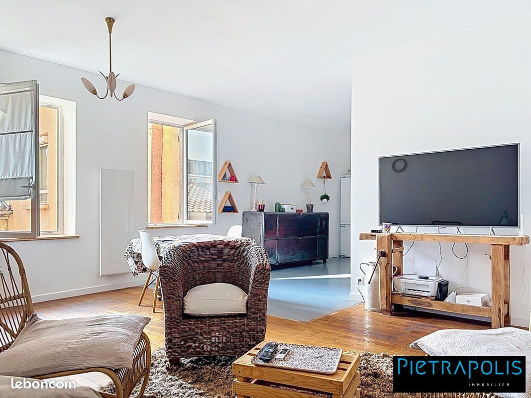 Appartement 4 pièces 106 m² · à Villefranche-sur-Saône · 106 m² · 220 000 €