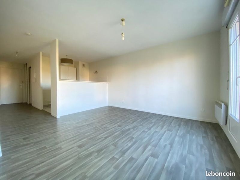 Appartement 1 pièce 31 m² · à Saint-Jean-de-la-Ruelle · 31 m² · 465 €