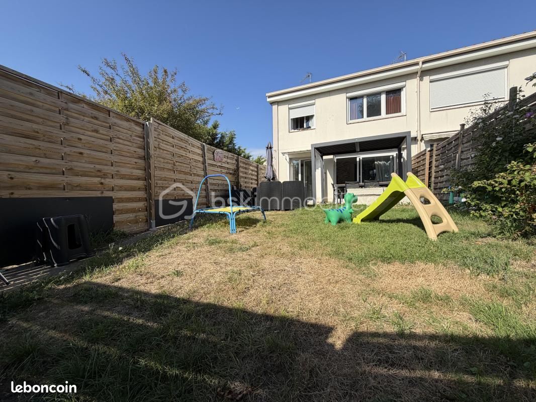 Maison 5 pièces 100 m² · à Villecresnes · 100 m² · 299 000 €