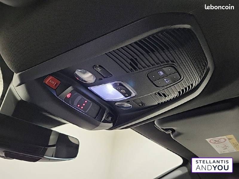 Peugeot 3008 Hybrid4 300 e-EAT8 GT Pack (image 27)