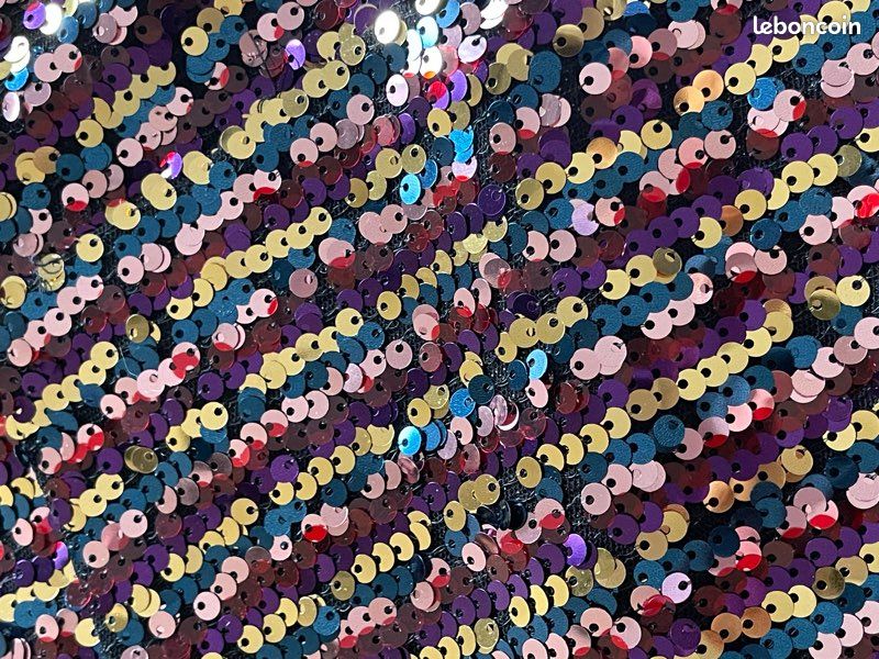 Robe Zara sequins paillettes strass neuf Taille M Vêtements