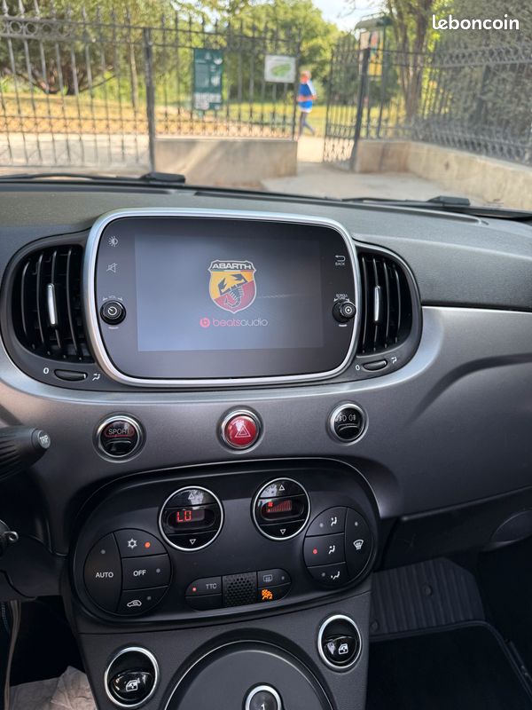 Abarth 500 cabriolet 595 Turismo phase 2 - 165ch - BVA - Beats Audio - Garantie 12 mois (image 9)
