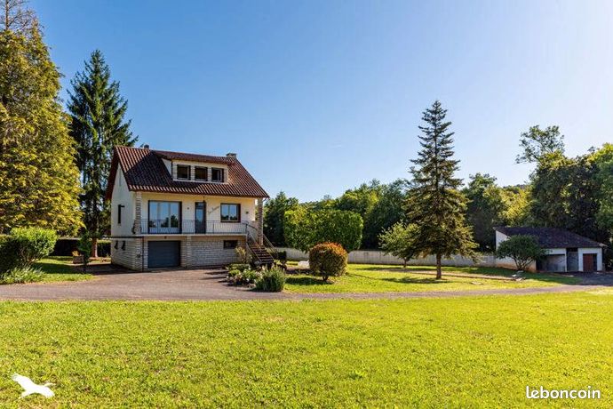Maison 6 pièces 140 m²