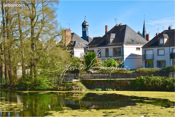 Maison de ville 11 pièces 292 m²