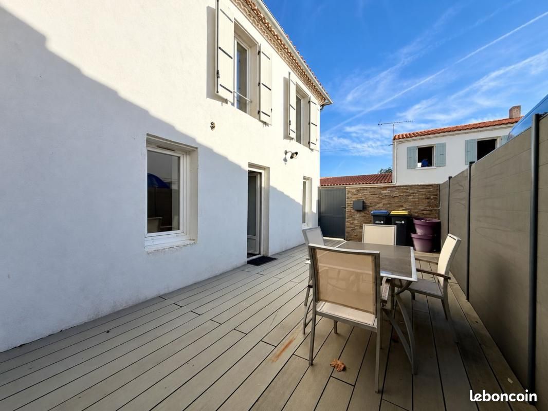 Maison 4 pièces 121 m² · à Esnandes · 121 m² · 243 800 €