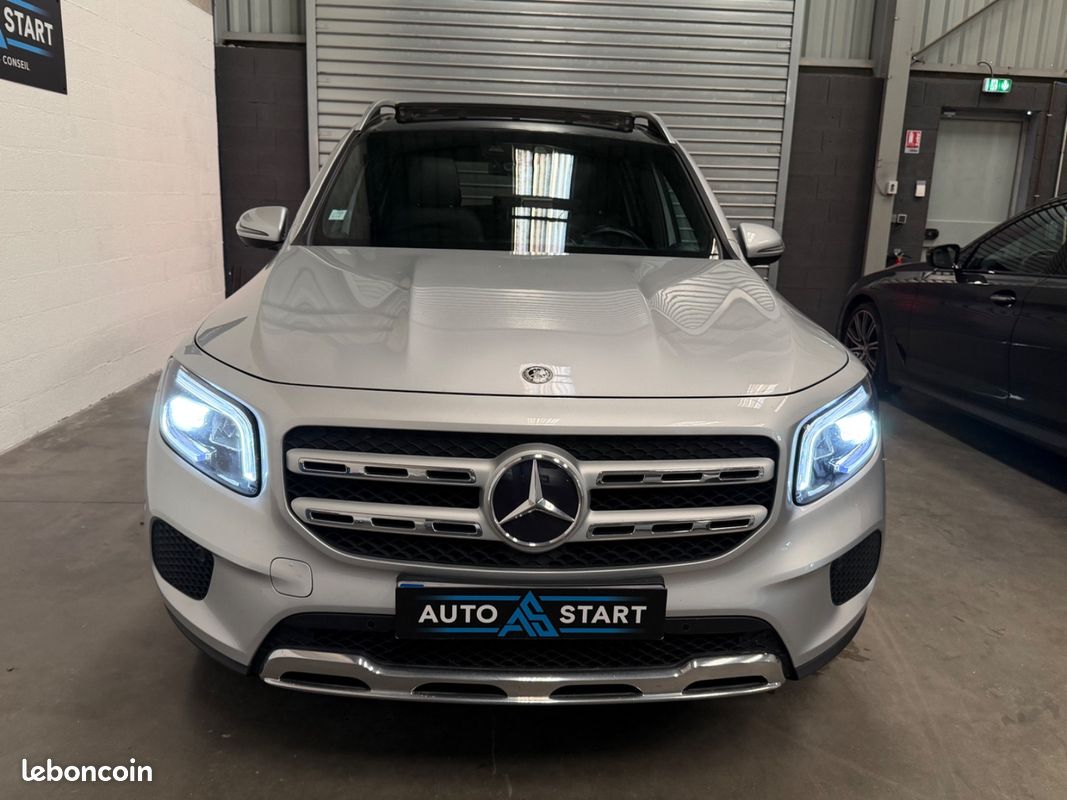 Mercedes GLB 200 d 8DCT / TOIT OUVRANT PANO / SIEGES CHAUFFANTS AV / GRAND ECRAN / CAMERA RECUL / 7 PLACES (image 8)