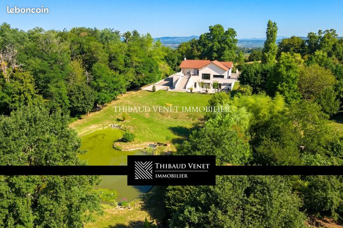 Propriété 7 pièces 268 m²
