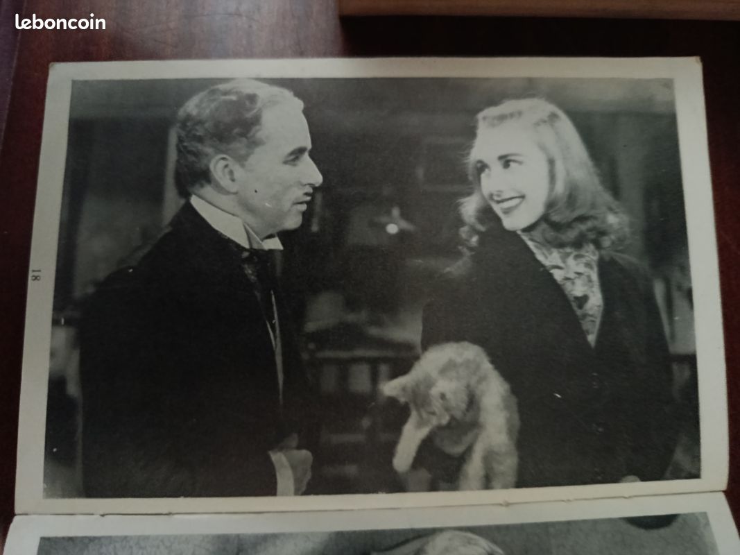 1 livre : "Charlot et la fabulation chaplinesque" de Jean Mitry (image 20)
