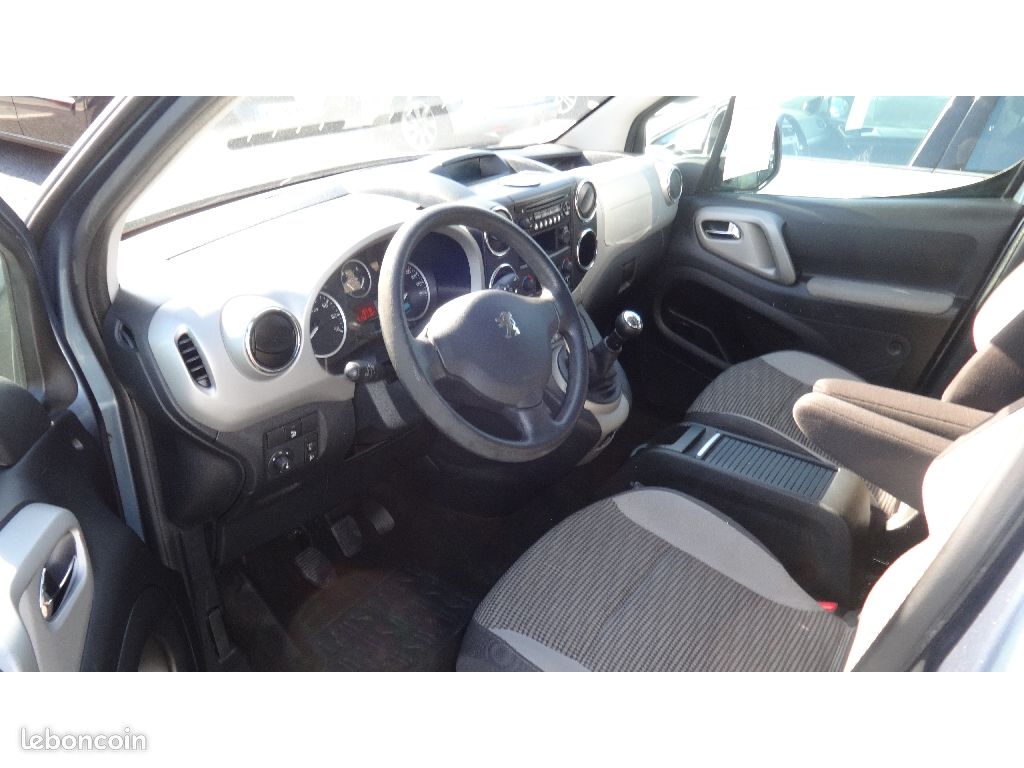 Peugeot Partner 1.6 HDI 110ch Outdoor (image 3)