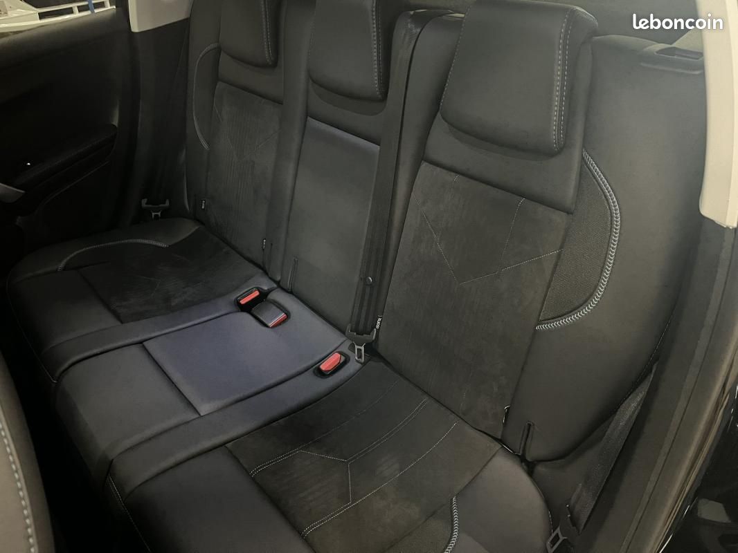 Peugeot 2008 1.6 HDI 100 CH CROSSWAY (image 14)