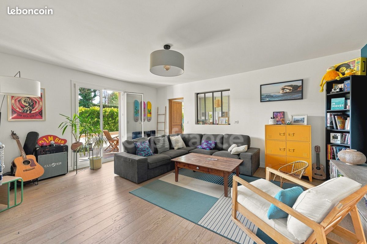Appartement 4 pièces 103 m² · à Ferney-Voltaire · 103 m² · 545 000 €