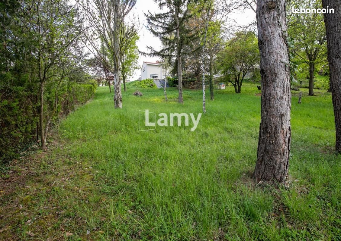 Terrain 1 105 m² Veyre Monton · à Veyre-Monton · 89 000 €