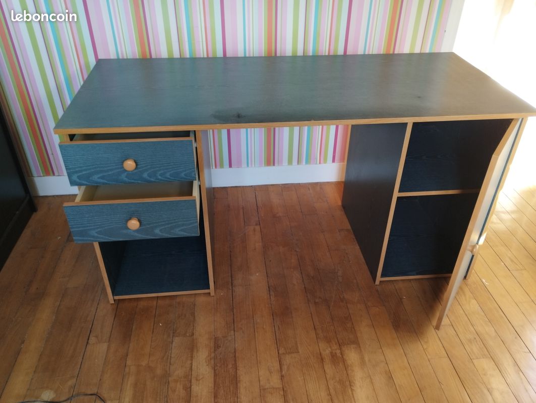 Bureau (image 1)