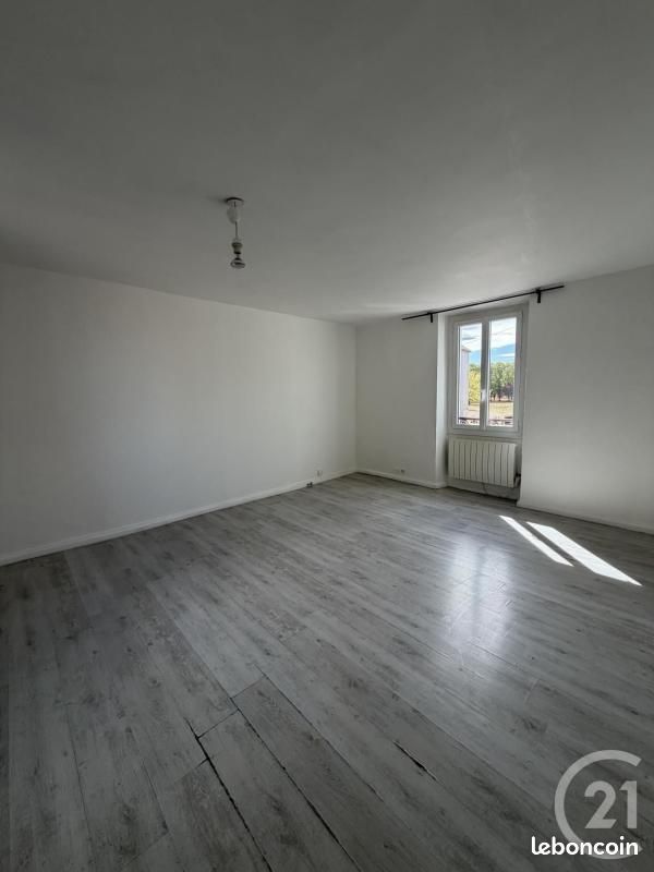 Appartement 3 pièces 65 m² · à Draveil · 65 m² · 990 €/mois