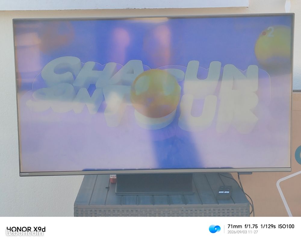 Tv Phillips 43 pouces, 4k HDR ambilight, 8600 séries (image 2)