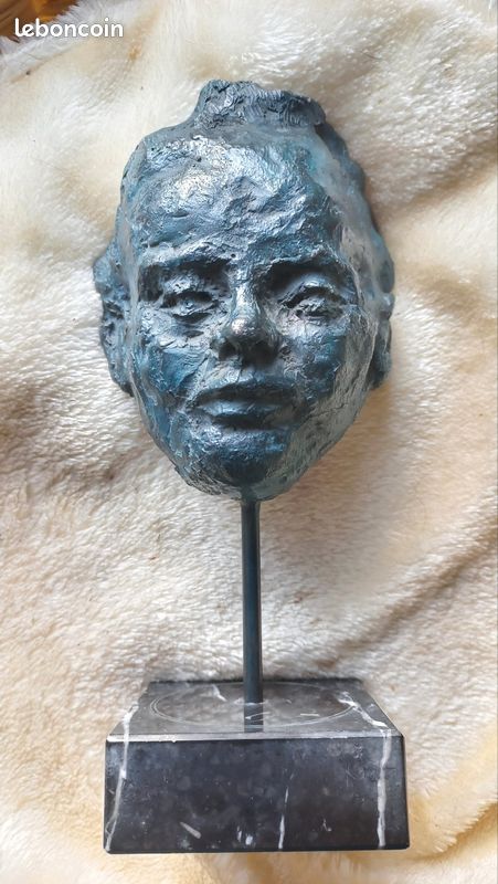 Bronze (image 1)