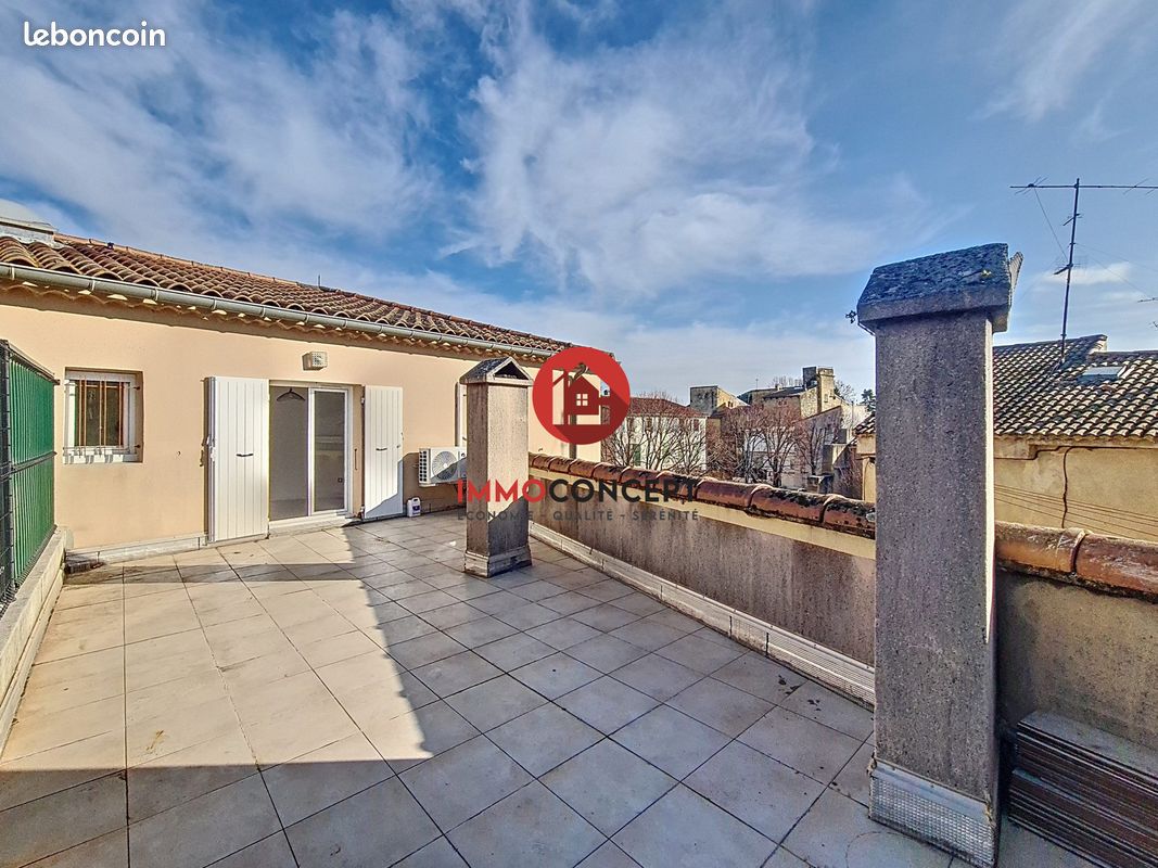 Appartement 3 pièces 58 m² · à Roquemaure · 58 m² · 700 €