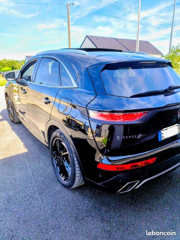 DS7 Crossback E-tense hybride 4x4 300 (image 1)