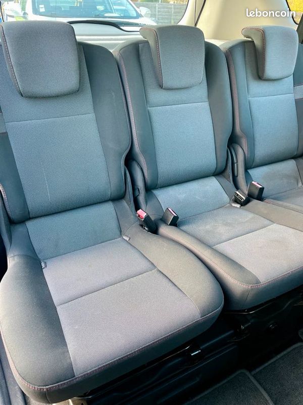 RENAULT Scenic III Phase 2 1.5 dCi 110 ch S&S ENERGY BUSINESS ECO² (image 8)