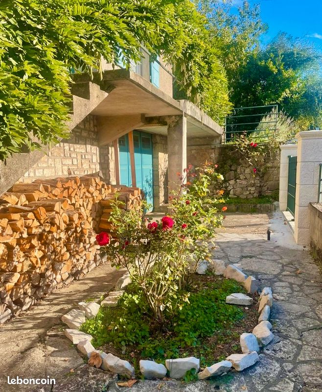 Maison 5 pièces 130 m² · à Figeac · 130 m² · 295 400 €