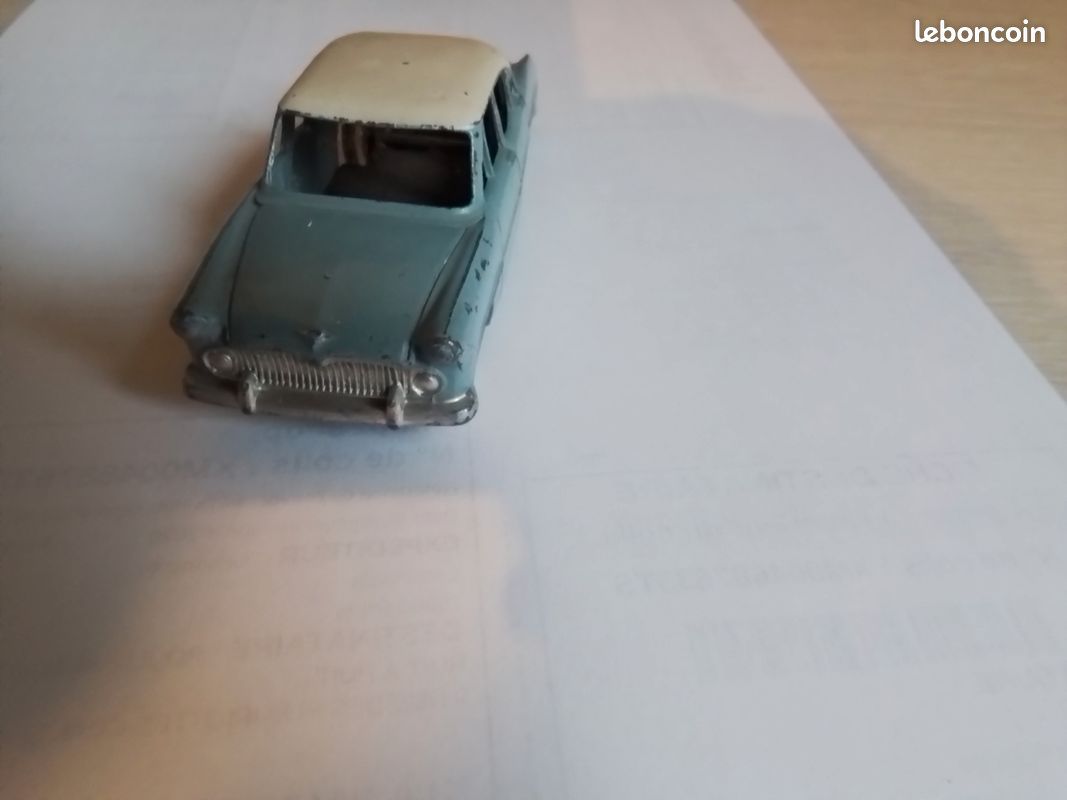 Dinky Toys France 1/43 -Simca Versailles réf 24Z restaurée et sa boîte
