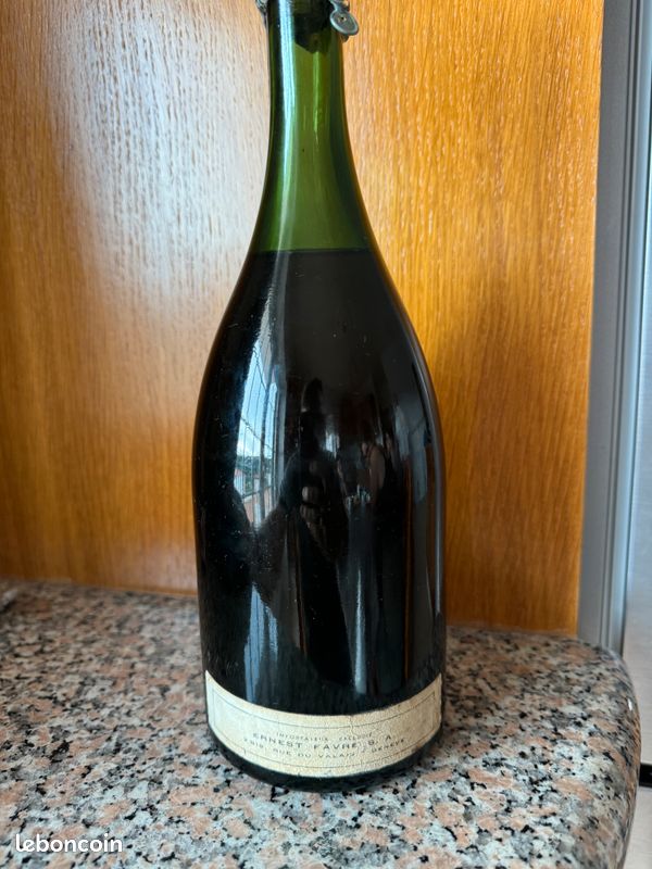 Moët et chandon champagne cuvée dom perignon 1964 (image 2)