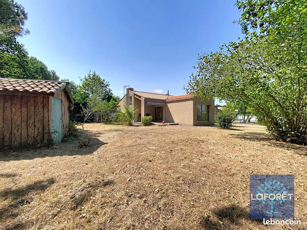 Maison 8 pièces 138 m² · à Challans · 138 m² · 263 500 €