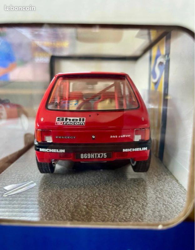 Solido Peugeot 205 GTI MK1 1988 rouge 1:18 (184410) au meilleur prix sur