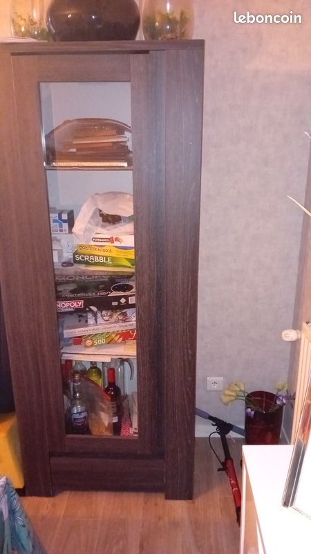Vitrine (image 1)