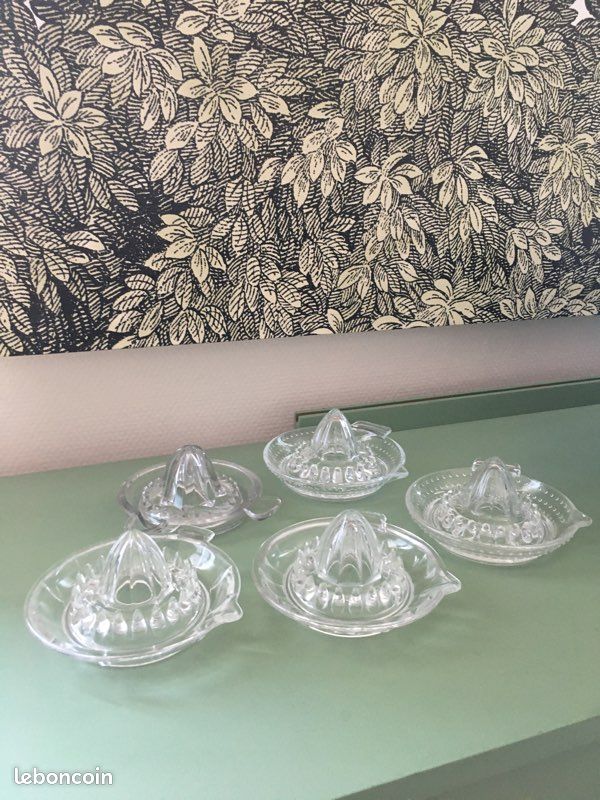 Presse citron en verre vintage (image 1)