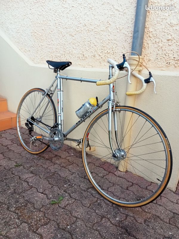 Vélo peugeot (image 1)