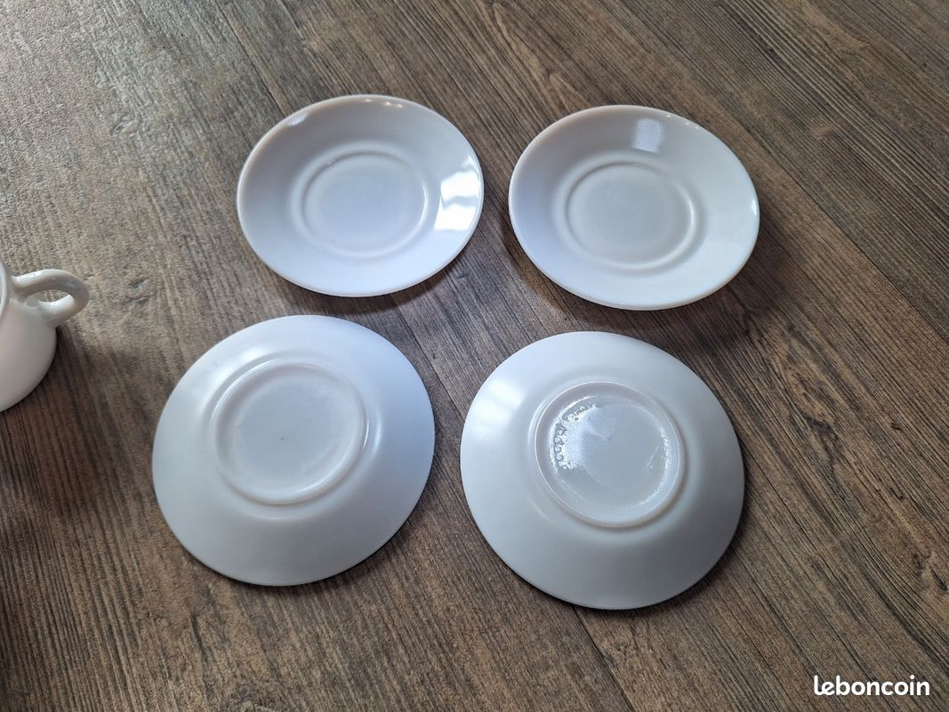 5 tasses à café avec soucoupes ARCOPAL - Arts de la table