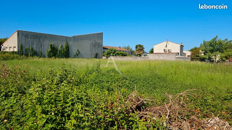 Terrain 1499 m² SAINT FROULT