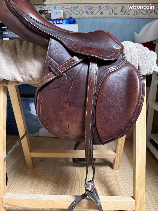 Selle Australienne En Cuir – Taille 16" – Modèle N-67 – Fait Main – Inde