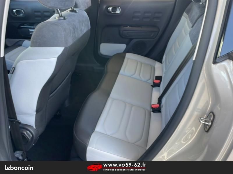 Citroen C3 1.2 PureTech 110ch S&S ELLE EAT6 (image 9)