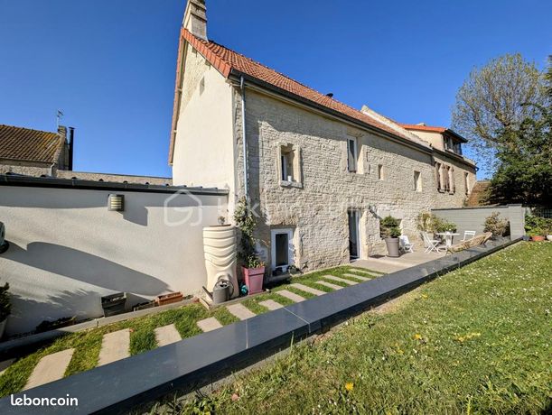 Maison 7 pièces 136 m²