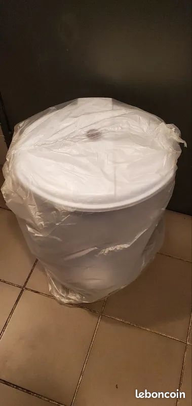 Poubelle 50L à pied (image 3)