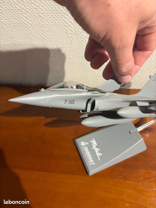 AVION DE CHASSE RAFALE Avion Marcel DASSAULT AVIATION Armée AIR MARINE