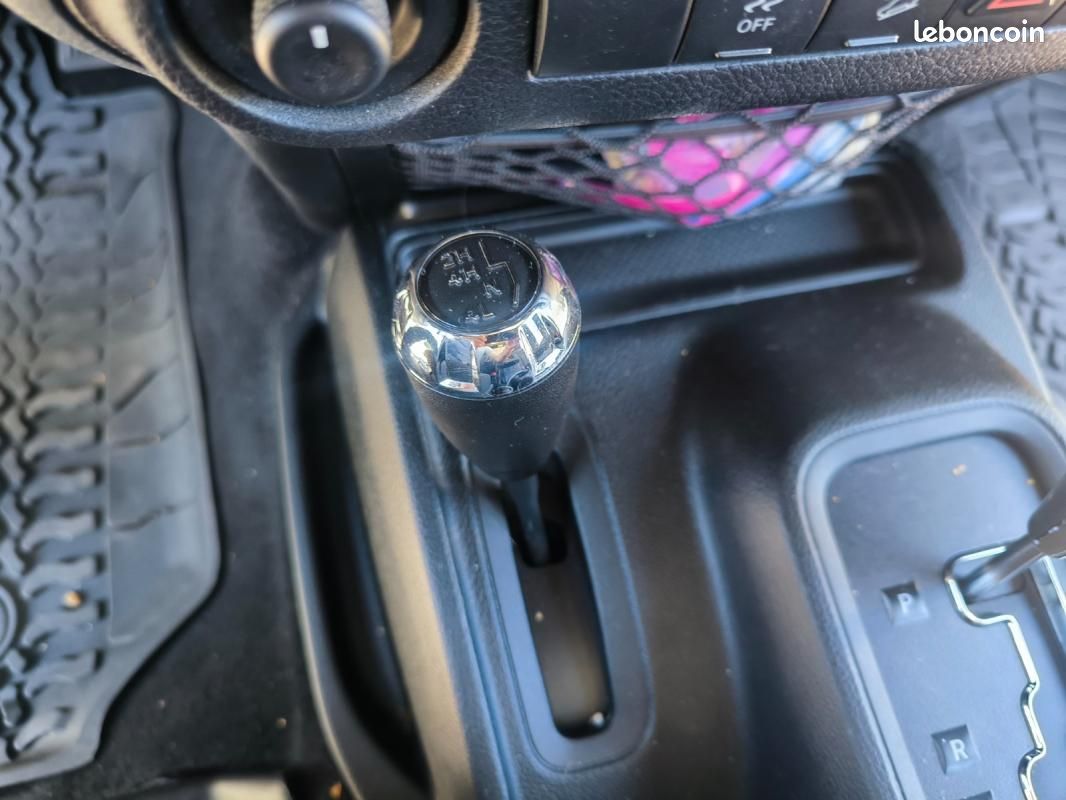 Jeep wrangler unlimited Rubicon 16000km garanti (image 15)