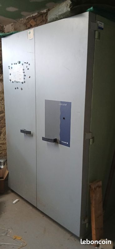 Armoire forte (image 1)