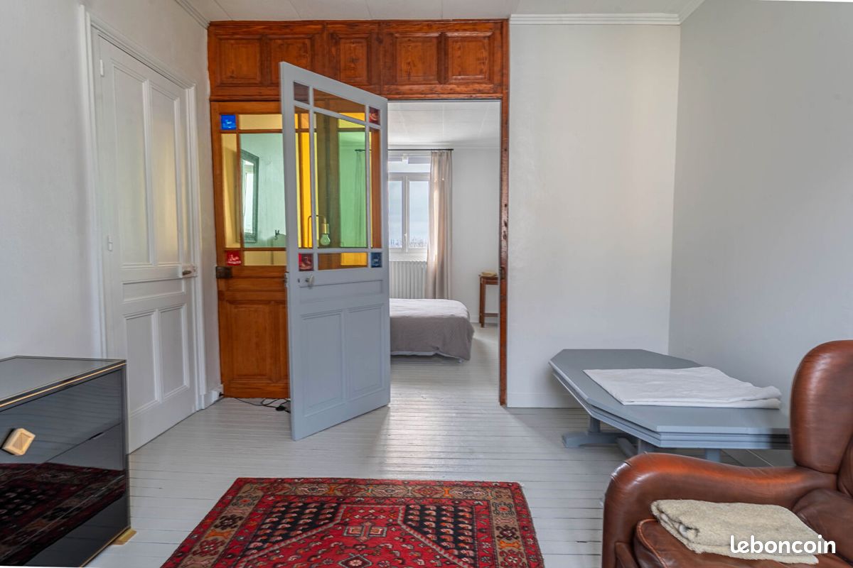 Propriété 8 pièces 240 m² (image 9)