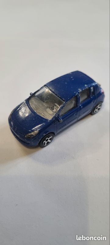 Renault clio majorette 1/57 (image 2)